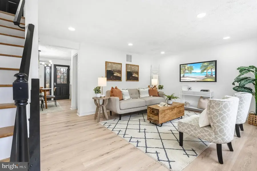 47 Dufief Ct, North Potomac, MD 20878 - Image #2