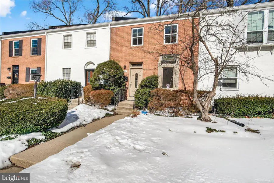 1911 Lyttonsville Rd #1911, Silver Spring, MD 20910 - #3