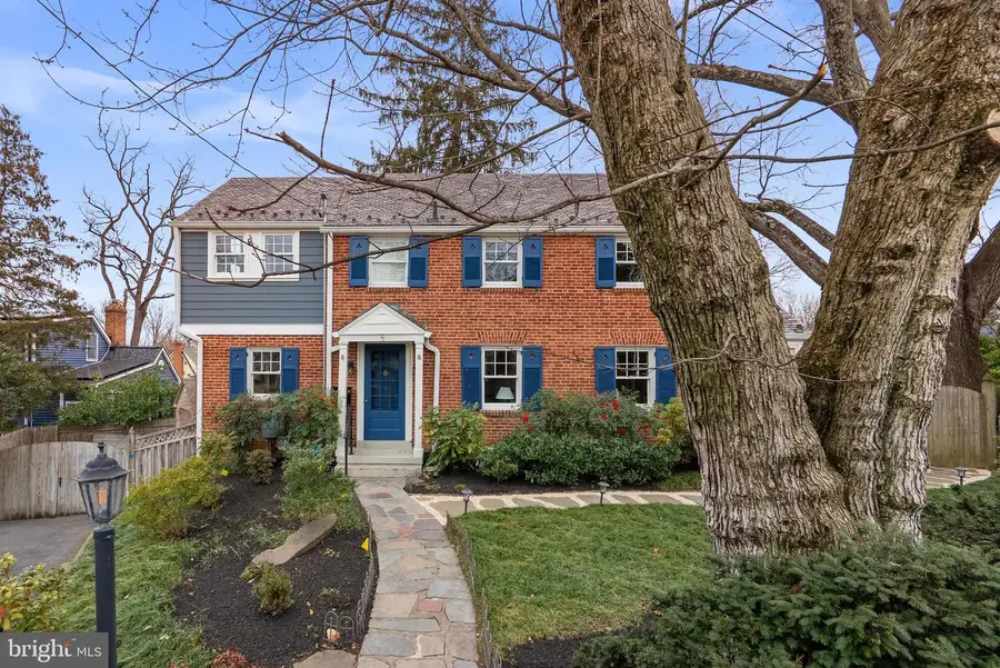 8 Springvale Ln, Silver Spring, MD 20910 - #2