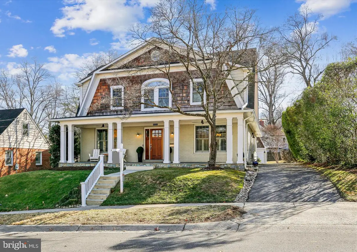 10237 Parkwood Dr, Kensington, MD 20895 - Image #1