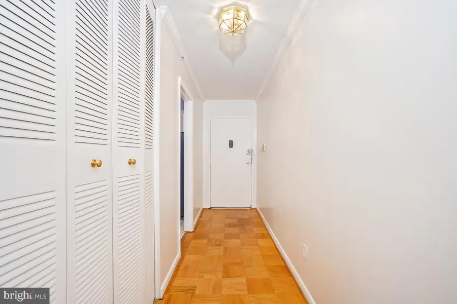 10612 Montrose Ave #102, Bethesda, MD 20814 - #2