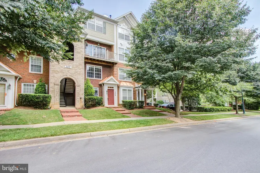 305 Prettyman Dr #85, Rockville, MD 20850 - Image #2