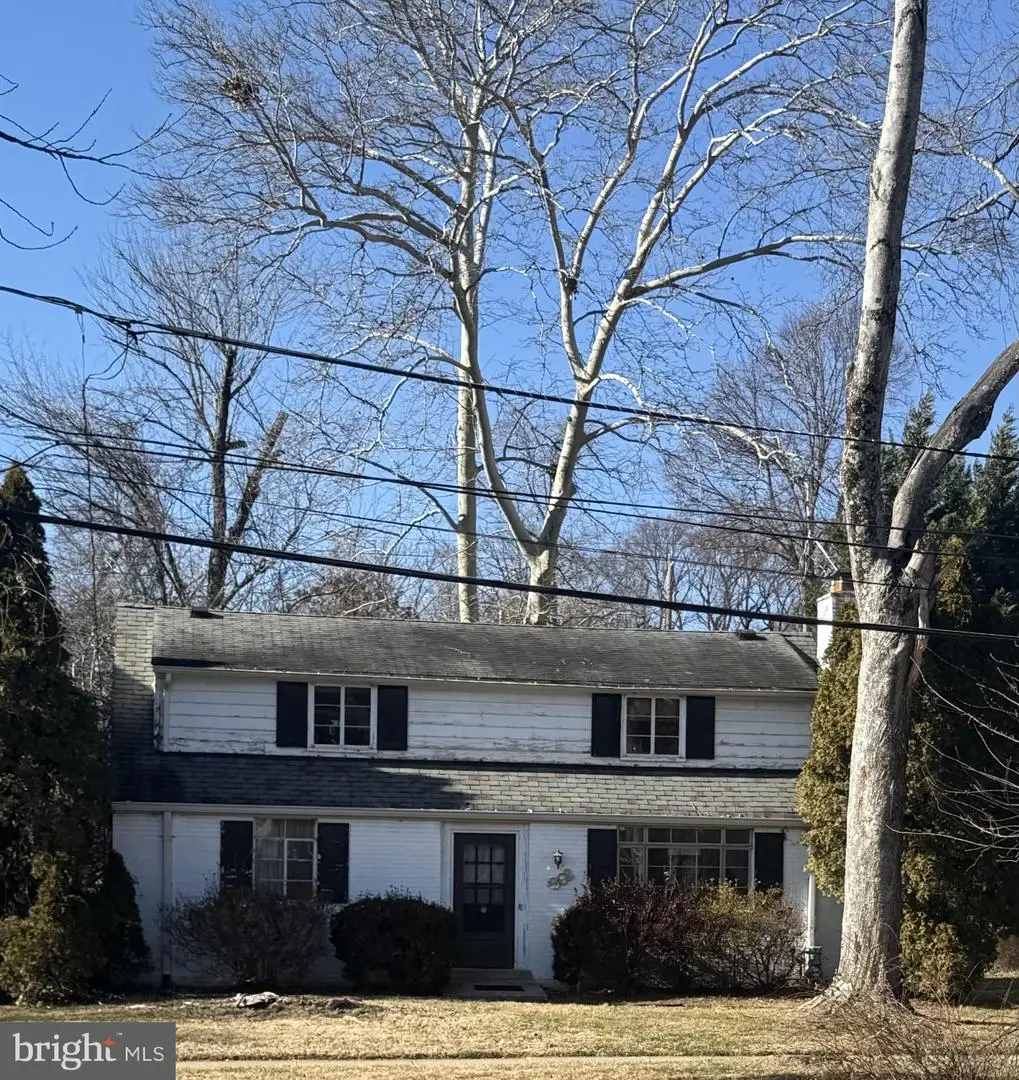 9302 Bulls Run Pkwy, Bethesda, MD 20817 - #1