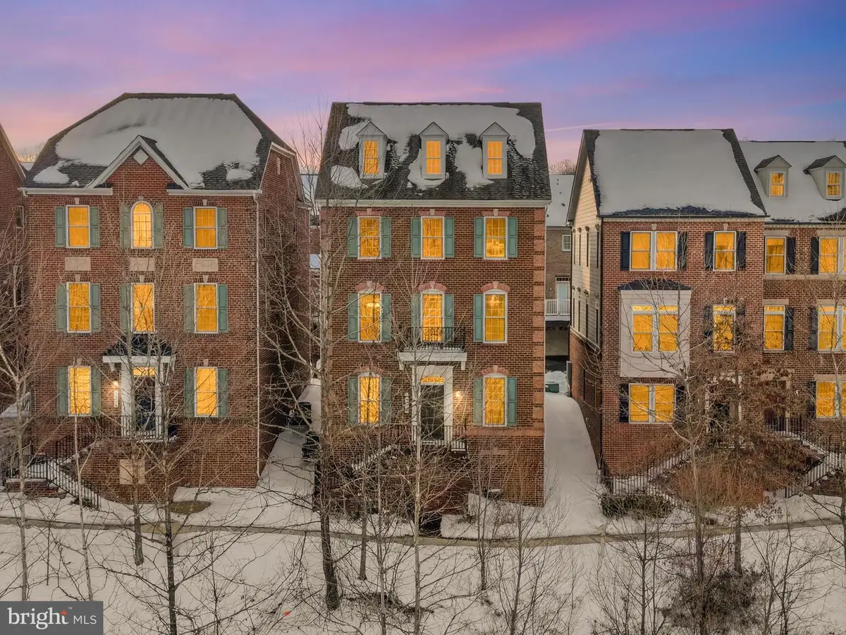 128 Liriope Pl, Gaithersburg, MD 20878 - #1