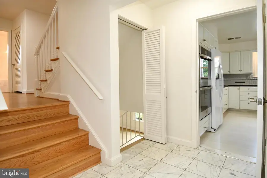 7109 Radnor Rd, Bethesda, MD 20817 - #3