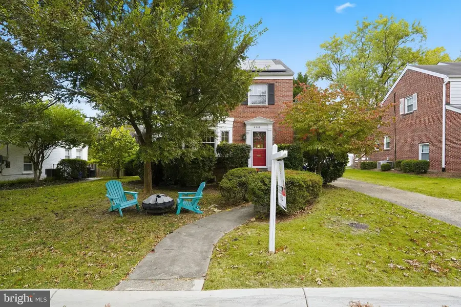 8209 Meadowbrook Ln, Chevy Chase, MD 20815 - #2