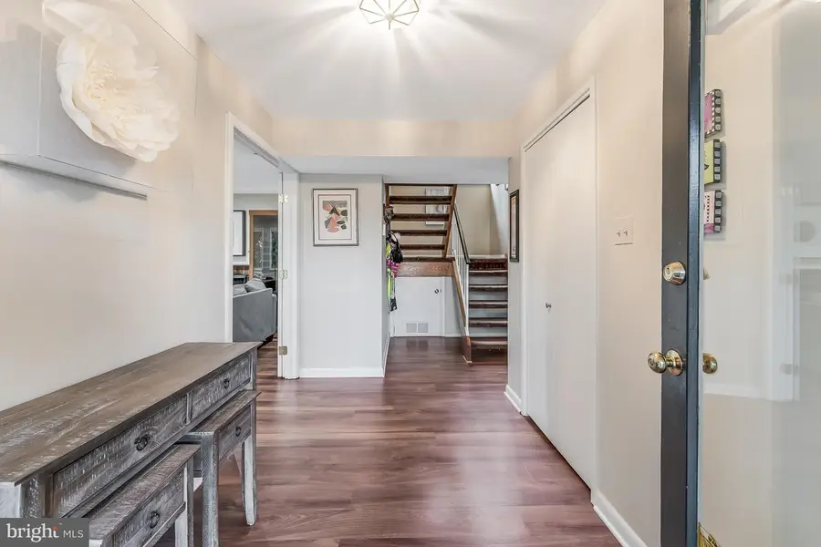 9812 Betteker Ln, Potomac, MD 20854 - #2