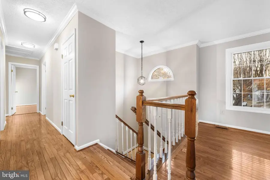 10 Scottsbury Ct, Germantown, MD 20876 - Image #2