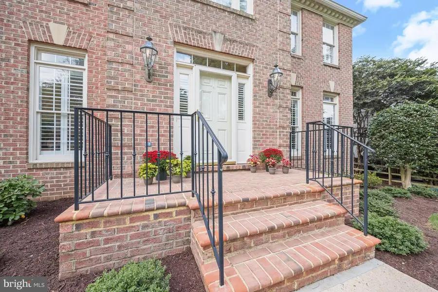 9912 Doubletree Ct, Potomac, MD 20854 - Image #3