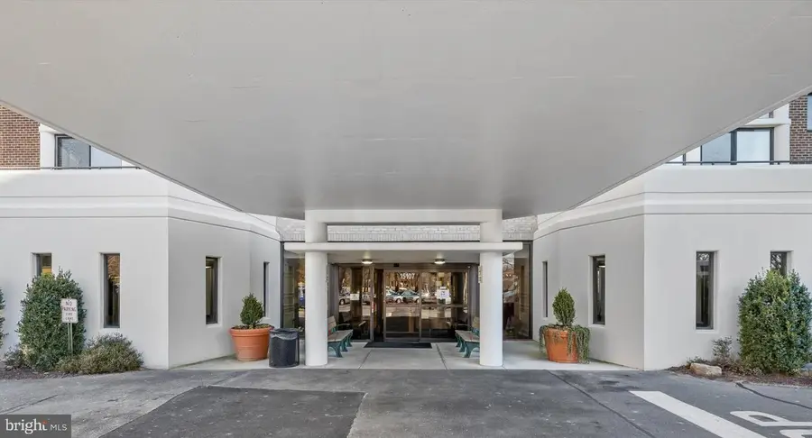 15107 Interlachen Dr #2-725, Silver Spring, MD 20906 - #2