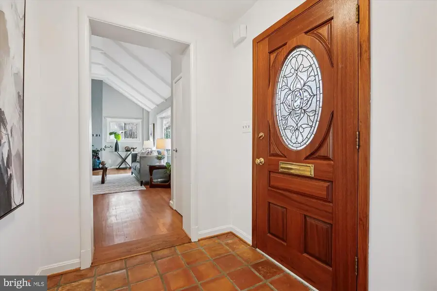 3312 Camalier Dr, Chevy Chase, MD 20815 - #3