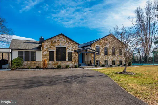 14001 Berryville Rd, DARNESTOWN, MD 20874