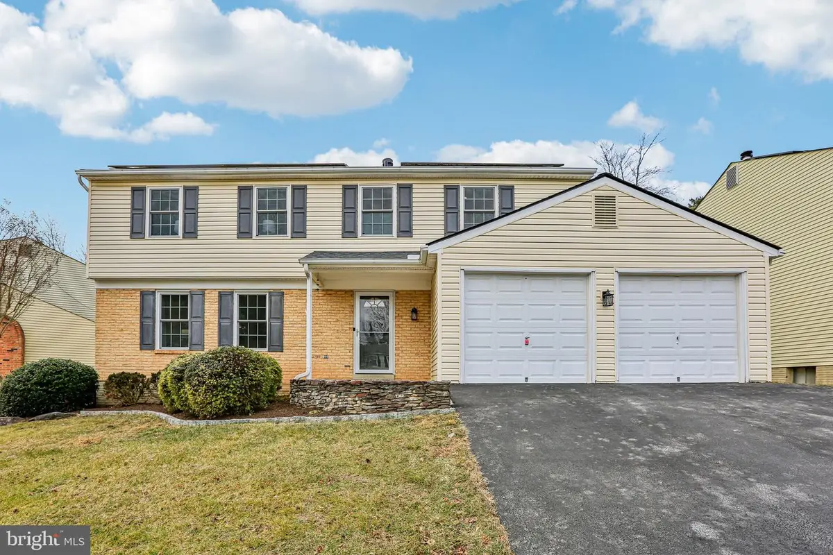 9904 Durango Dr, Damascus, MD 20872 - Image #1