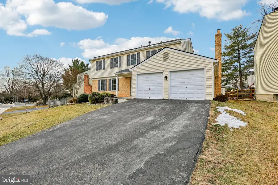 9904 Durango Dr, Damascus, MD 20872 - Image #2