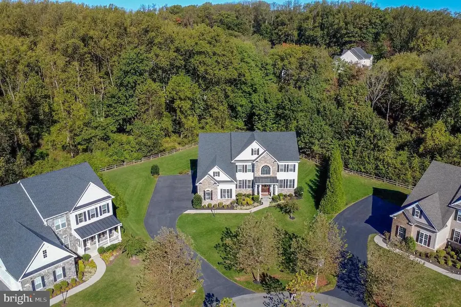 805 Lower Barn Way, Olney, MD 20832 - Image #2