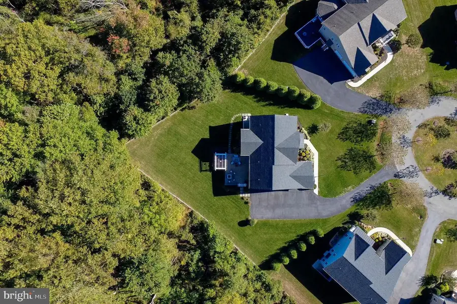 805 Lower Barn Way, Olney, MD 20832 - Image #3