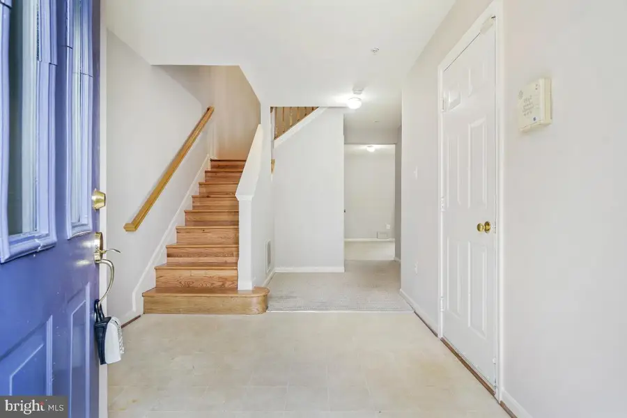 18615 Autumn Mist Dr, Germantown, MD 20874 - #3