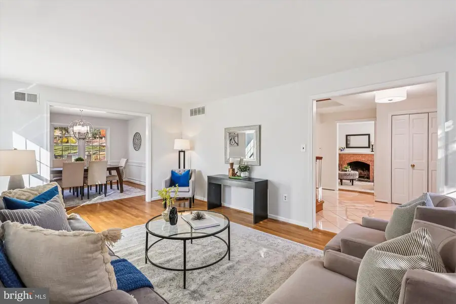 11803 Old Gate Pl, North Bethesda, MD 20852 - #3