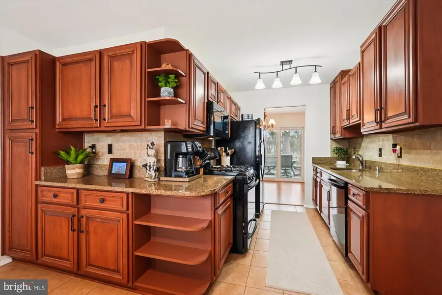 18637 Calypso Pl, Gaithersburg, MD 20879 - Image #2
