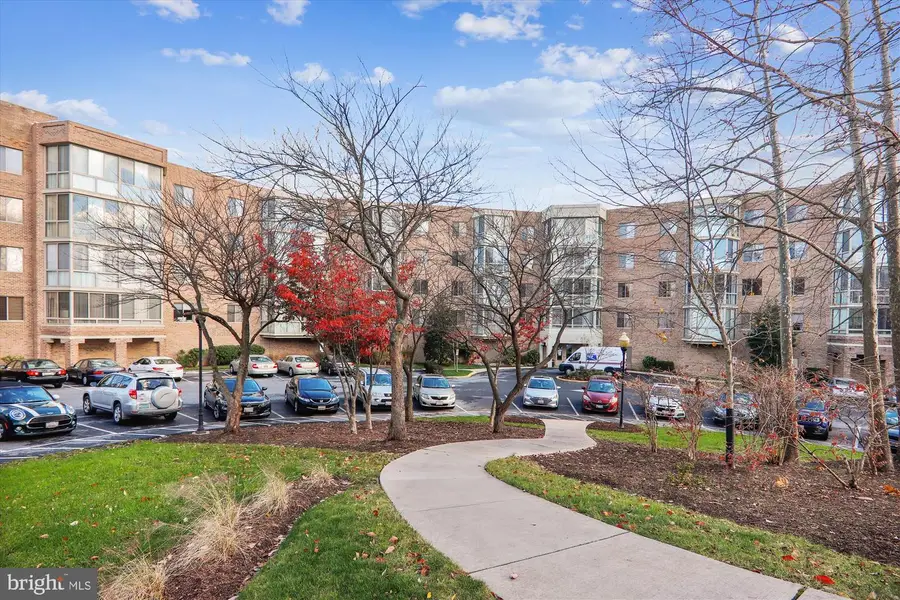 2900 N Leisure World Blvd #406, Silver Spring, MD 20906 - #2