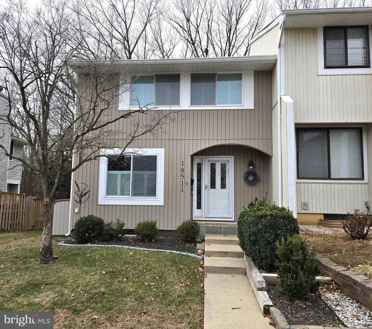 18511 Eagles Roost Dr, Germantown, MD 20874 - #1