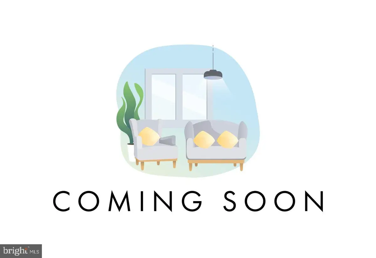 302 Fallsgrove Dr, Rockville, MD 20850 - #1