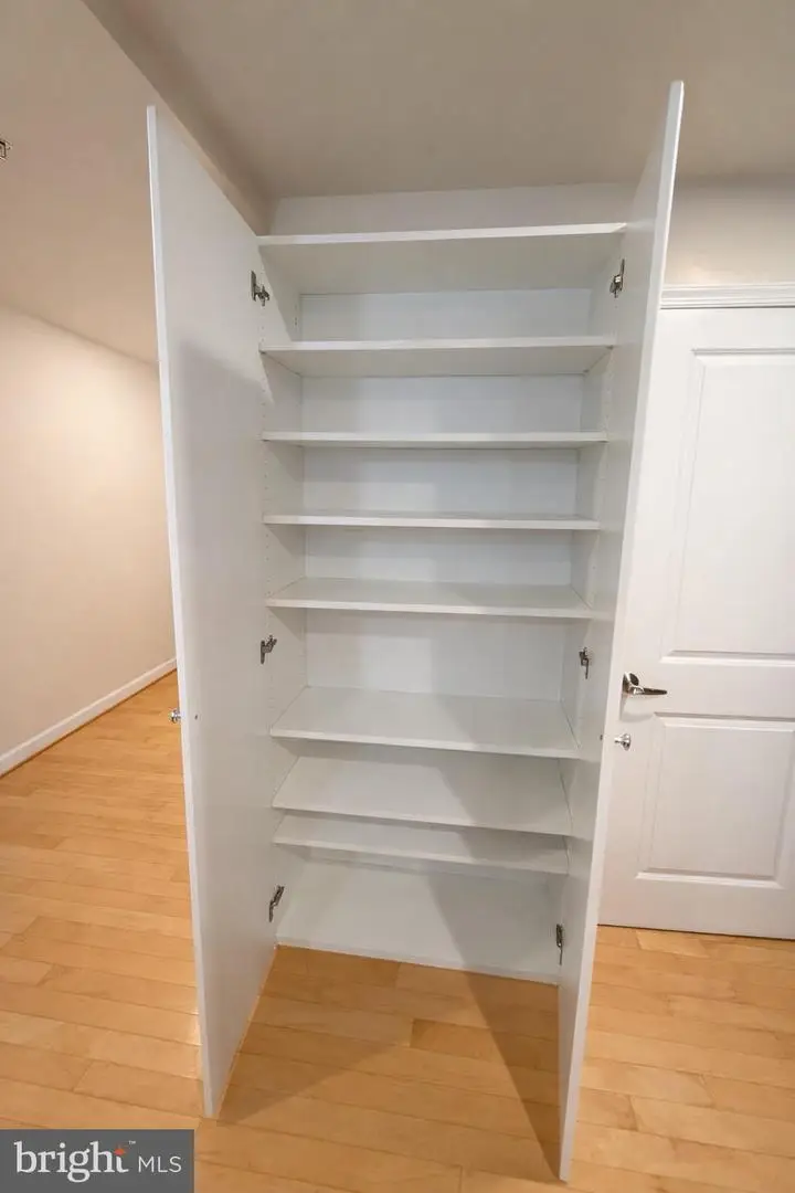 5750 Bou Ave #812, Rockville, MD 20852 - #3