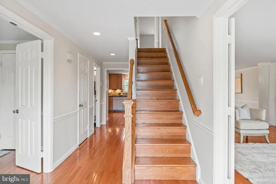 7425 Mahaska Dr, Derwood, MD 20855 - #2