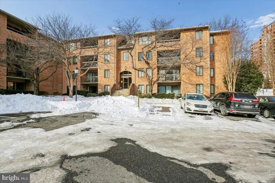 11423 Commonwealth Dr #303, Rockville, MD 20852 - #2