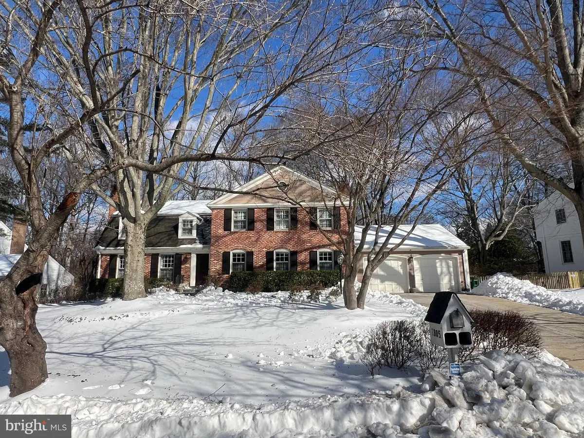 7805 Masters Dr, Potomac, MD 20854 - #1