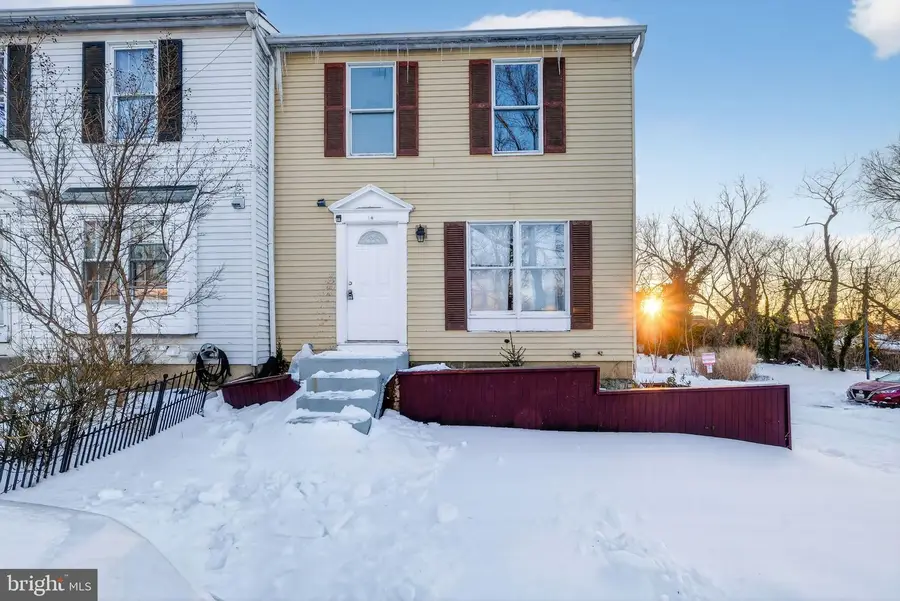 14 Seek Ct, Takoma Park, MD 20912 - Image #2