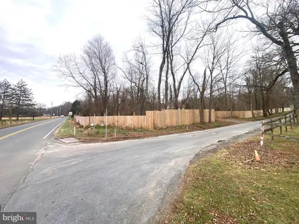 3738 Damascus Rd, GAITHERSBURG, MD 20882