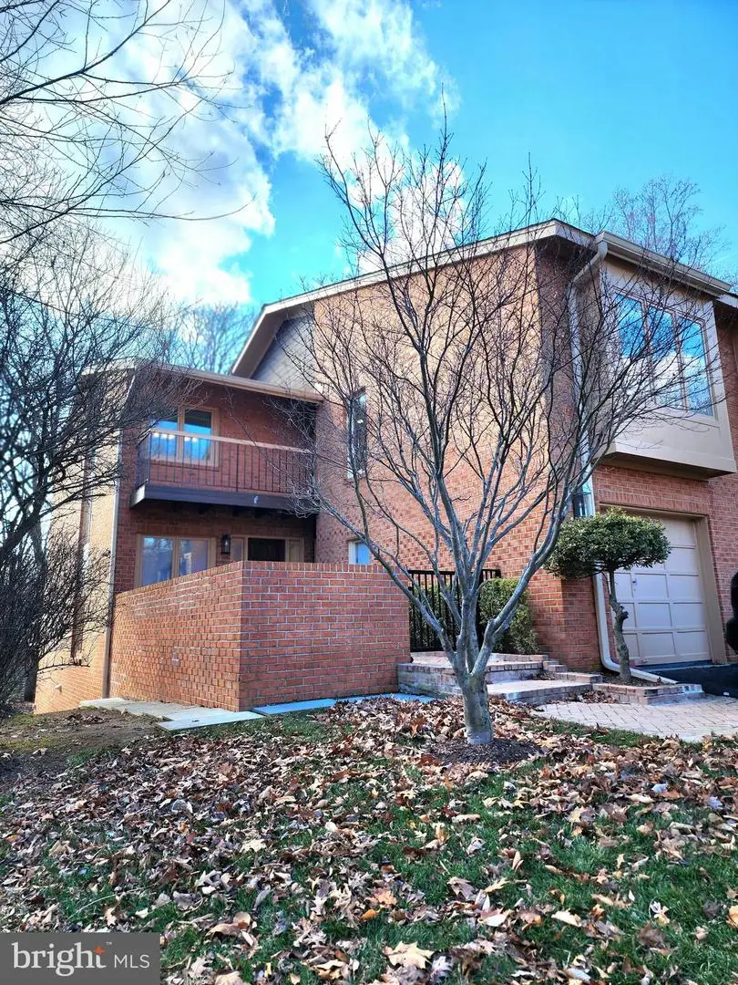 7824 Whiterim Ter, Potomac, MD 20854 - Image #2