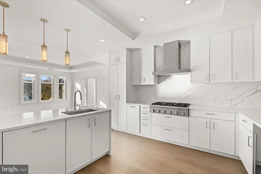 8551 Connecticut Ave #602, Chevy Chase, MD 20815 - #3