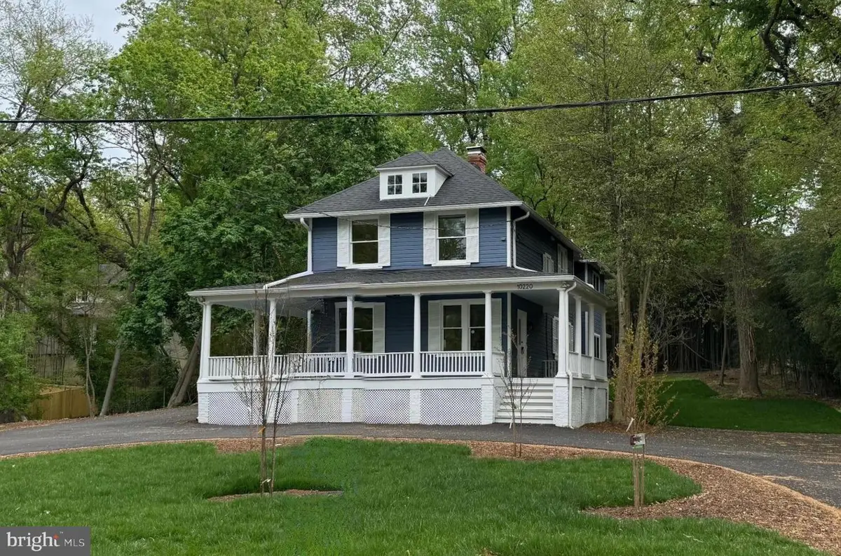 10220 Capitol View Ave, Silver Spring, MD 20910 - #1