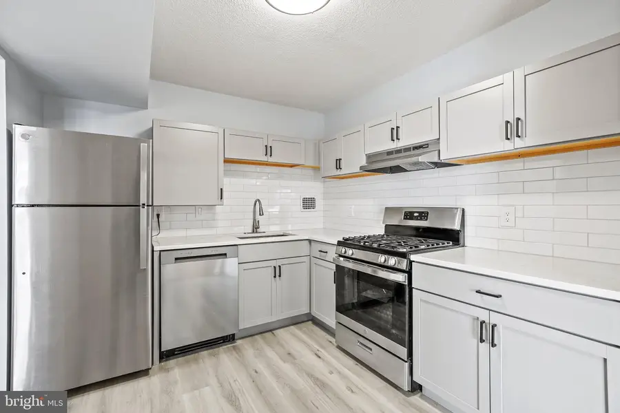 4 Monroe St #304, Rockville, MD 20850 - #2