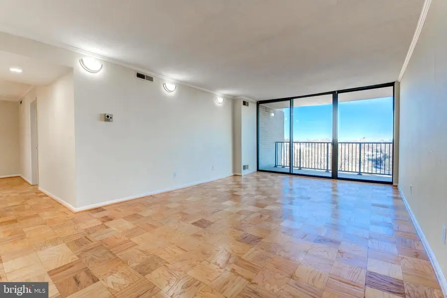 118 Monroe St #807, Rockville, MD 20850 - Image #2