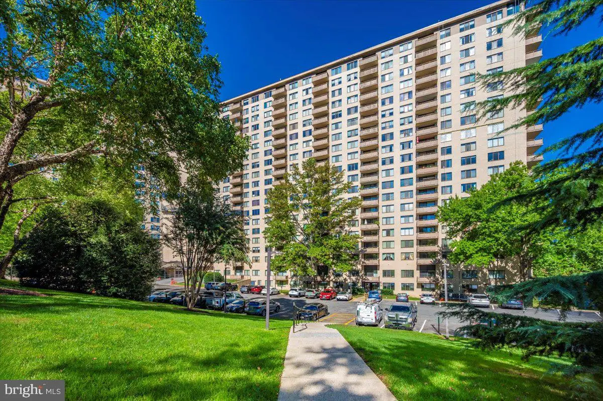 5225 Pooks Hill Rd #505s, Bethesda, MD 20814 - Image #1