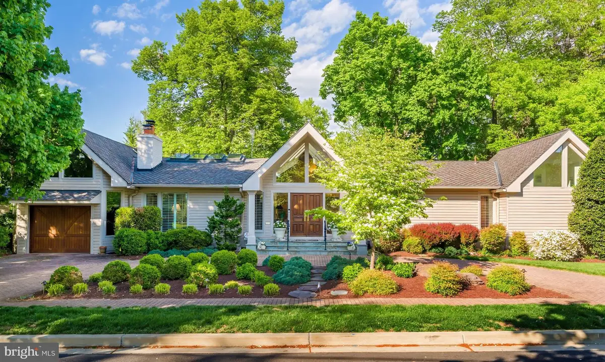 4015 Laird Pl, Chevy Chase, MD 20815 - #1