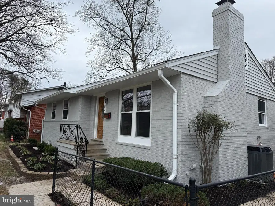 4904 Adrian St, Rockville, MD 20853 - #2