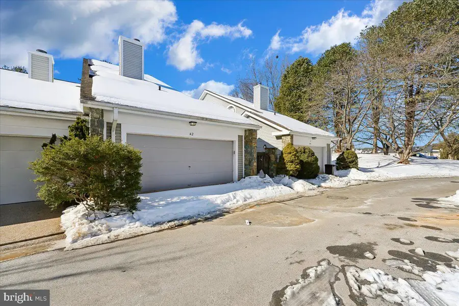 42 Tindal Springs Ct, Montgomery Village, MD 20886 - #3