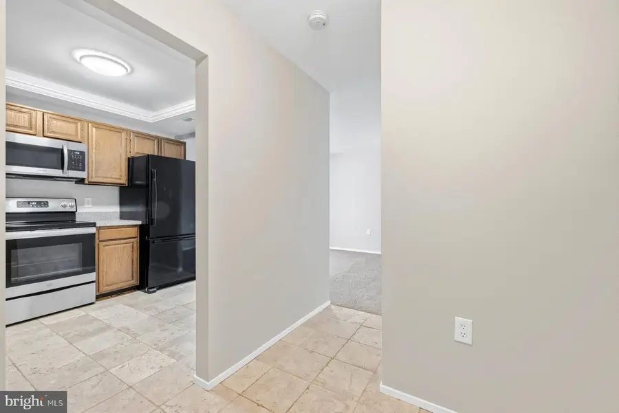 10026 Stedwick Rd #201, Gaithersburg, MD 20886 - Image #3