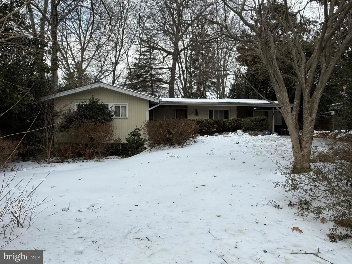 8306 Loring Dr, Bethesda, MD 20817 - #1