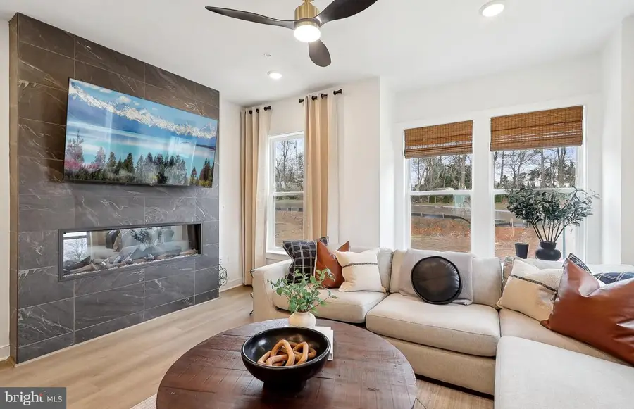 2014 Henson Norris St, Rockville, MD 20850 - #2