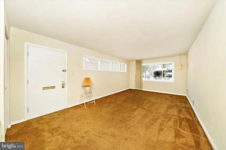 10812 Lombardy Rd, Silver Spring, MD 20901 - #2