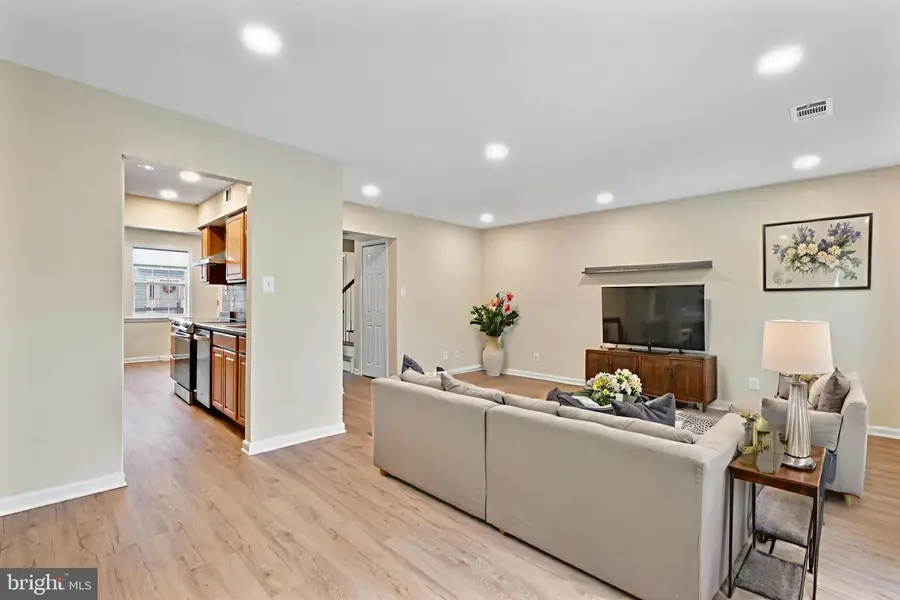 17425 Hughes Rd, Poolesville, MD 20837 - #2