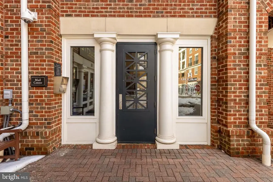 11 Arch Pl #368, Gaithersburg, MD 20878 - #2