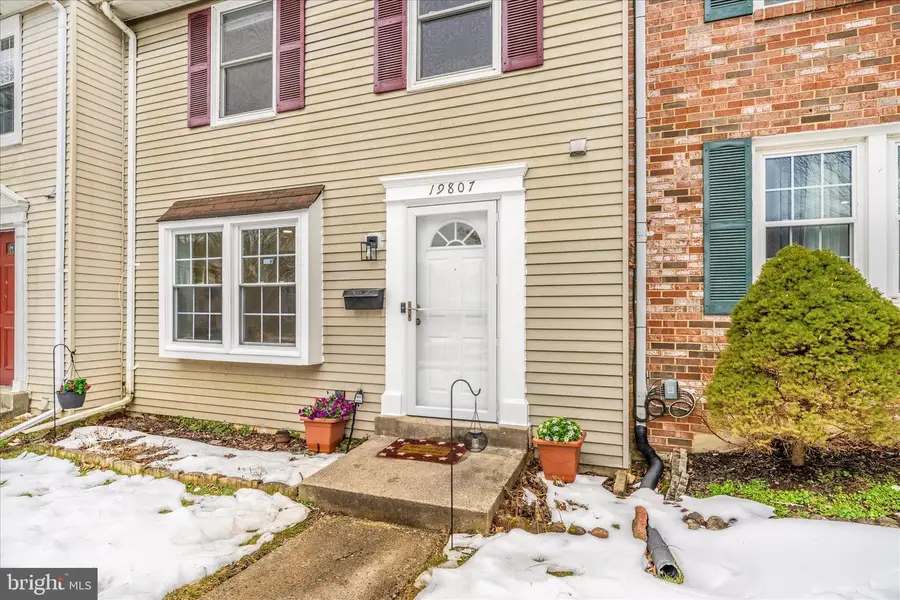 19807 Wheelwright Dr, Gaithersburg, MD 20886 - #2