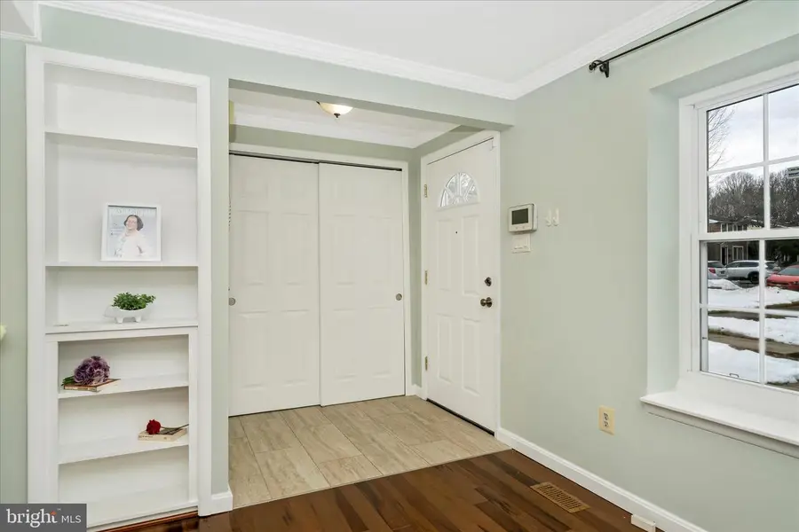 19807 Wheelwright Dr, Gaithersburg, MD 20886 - #3