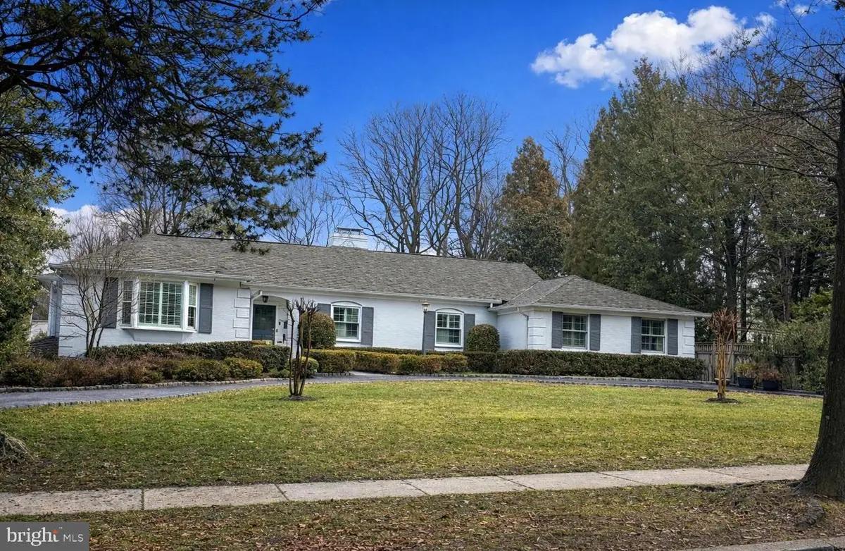 4905 Dorset Ave, Chevy Chase, MD 20815 - #1